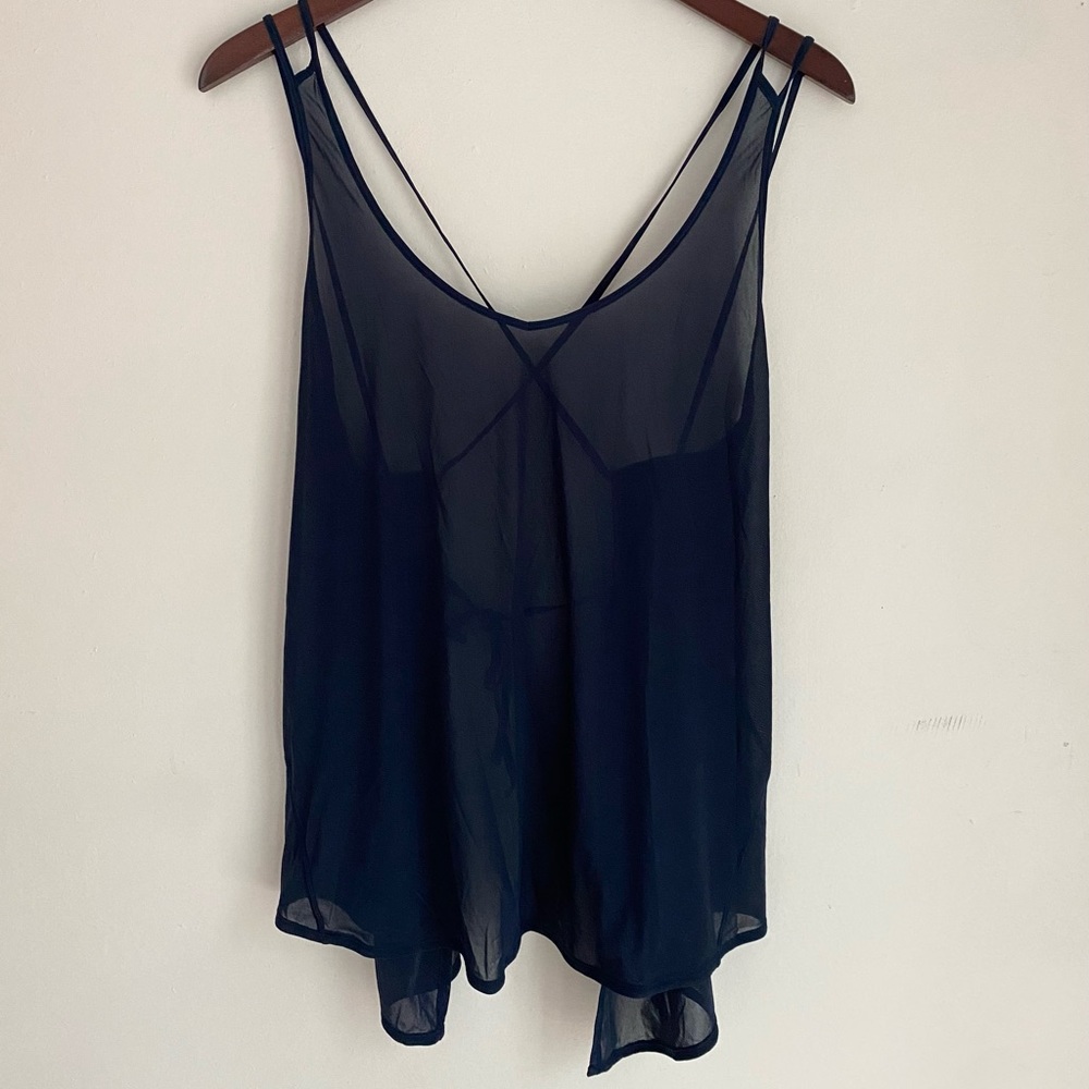 Lululemon mesh top
